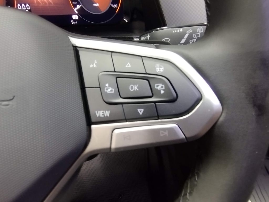 2025 Volkswagen Atlas Peak Edition SE photo 26