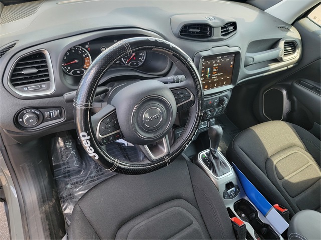 2022 Jeep Renegade Latitude photo 13