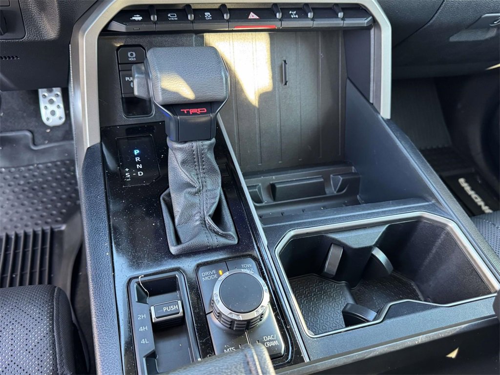 2022 Toyota Tundra SR5 CrewMax photo 6