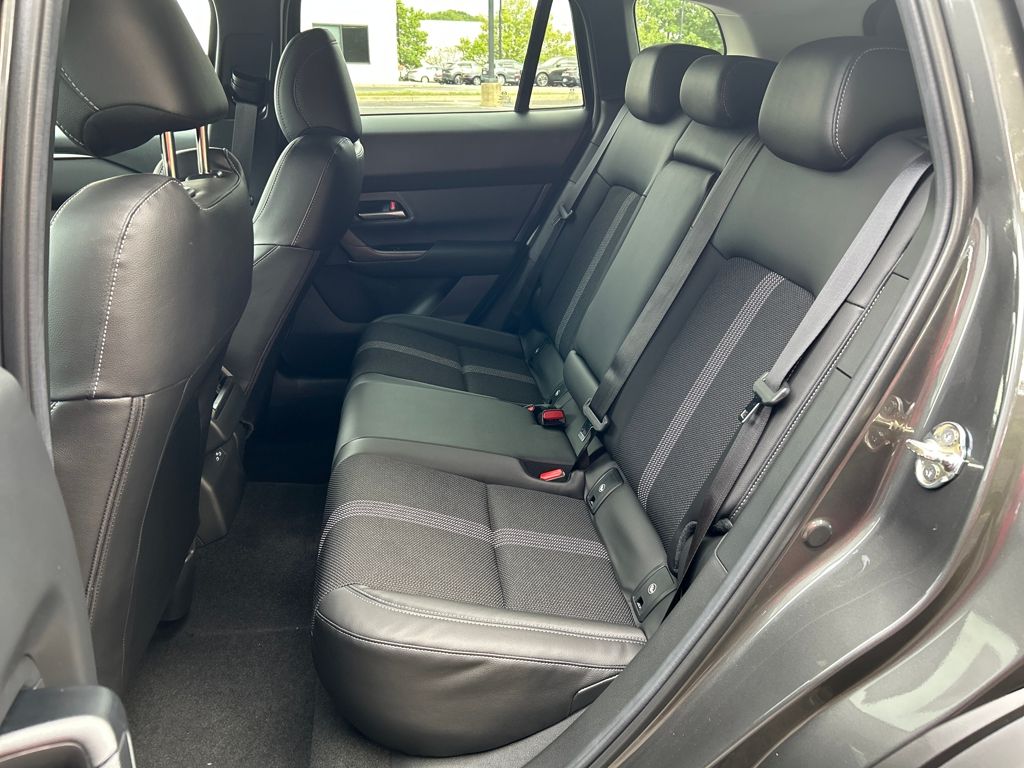 2025 Mazda CX-50 2.5 Select photo 21