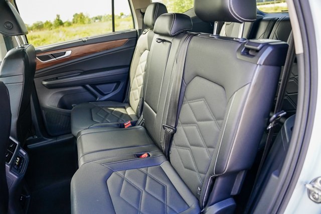 2024 Volkswagen Atlas SE Technology photo 23