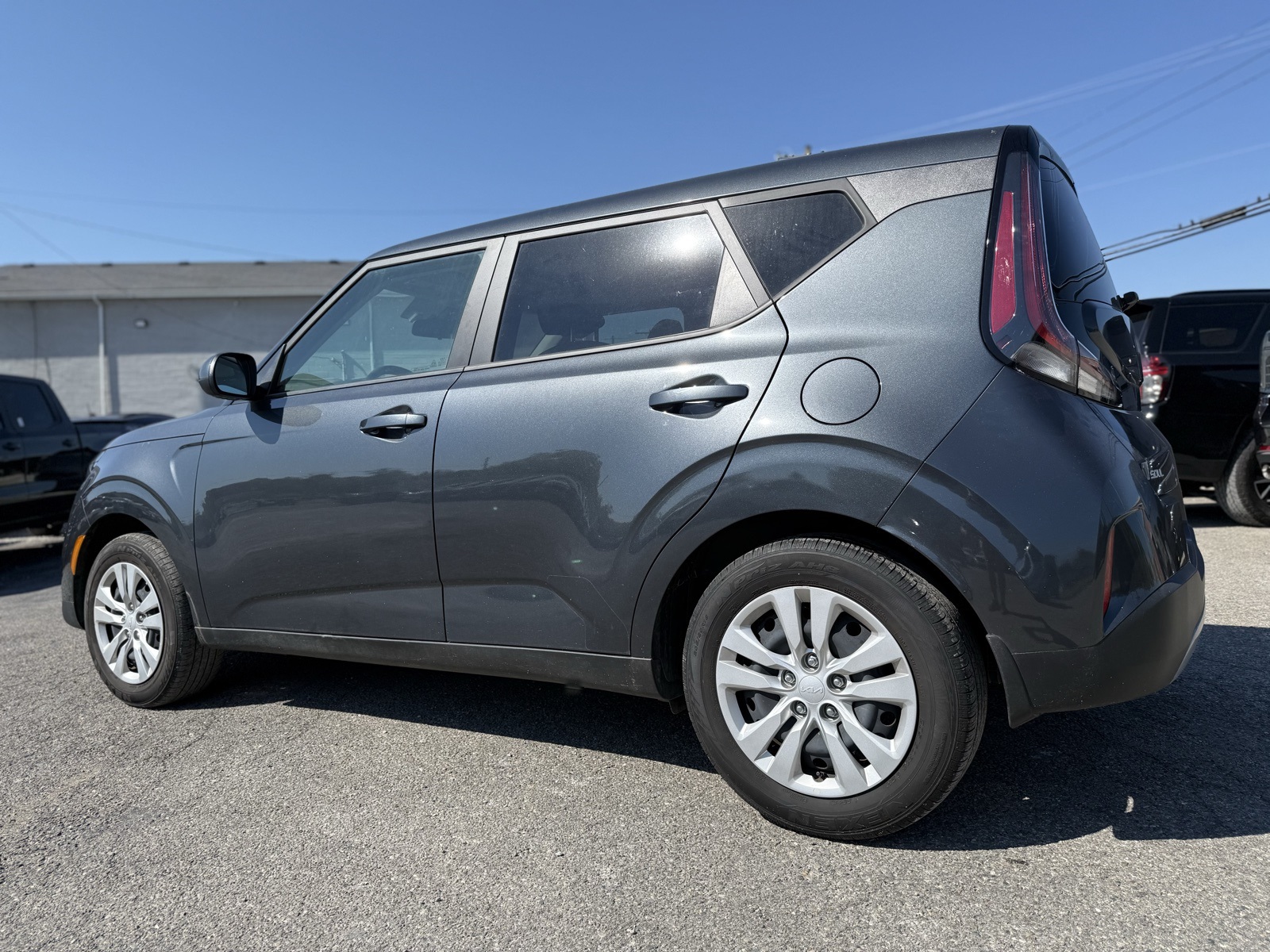 2023 Kia Soul LX S photo 3