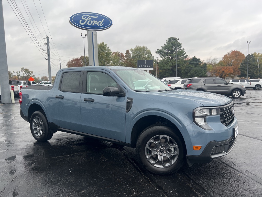 2025 Ford Maverick XLT photo 3