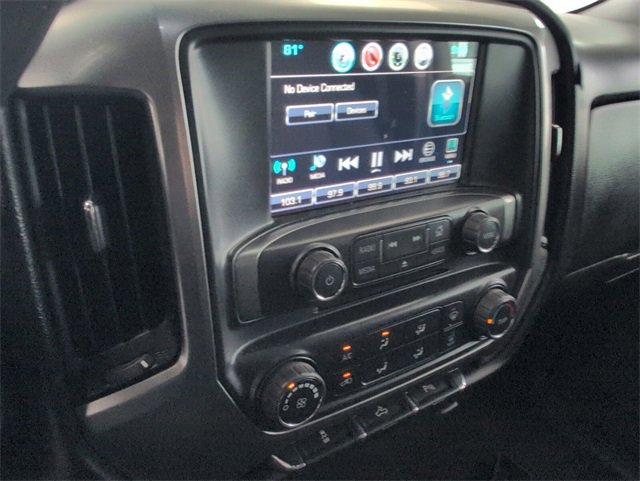 Used 2017 GRAPHITE METALLIC Chevrolet LT image 15