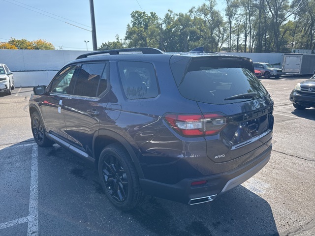 2025 Honda Pilot Touring photo 5