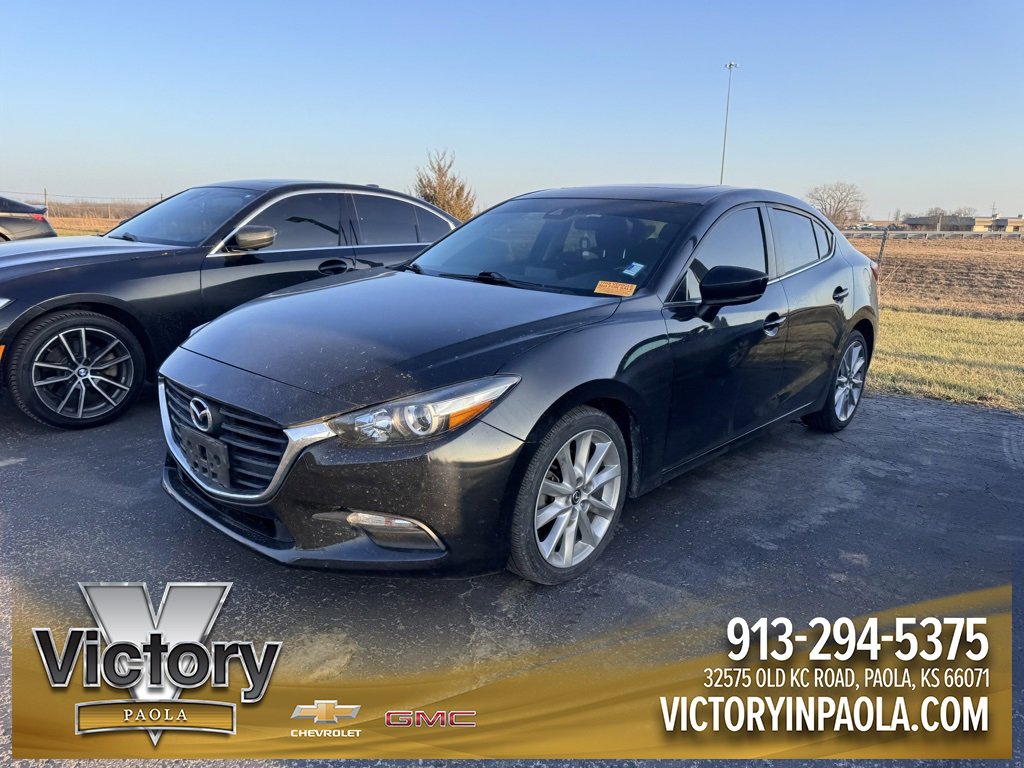 2017 Mazda Mazda3 Touring's photo