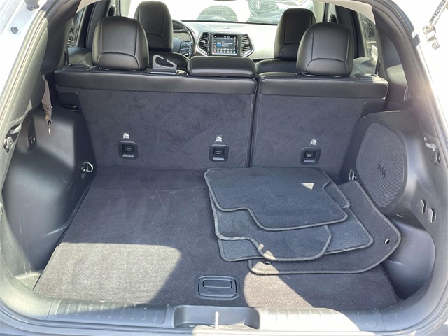 2020 Jeep Cherokee Limited photo 13