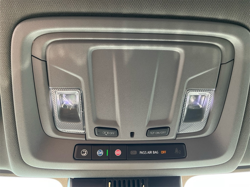 2025 Gmc Sierra 1500 SLT photo 30