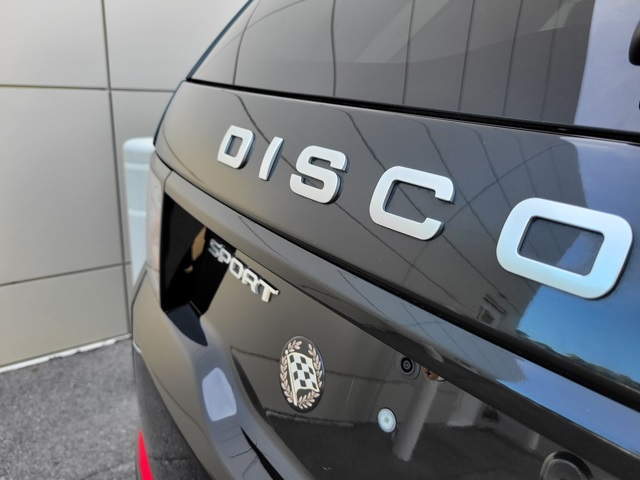 2024 Land Rover Discovery Sport S photo 37