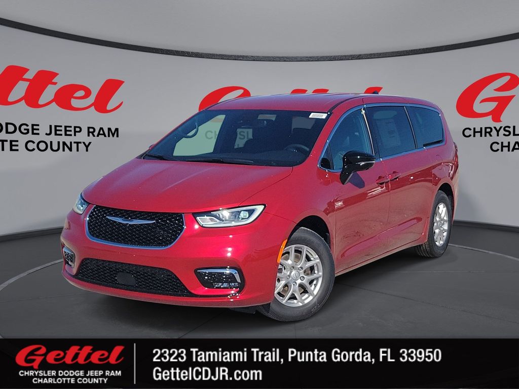 2026 Chrysler Pacifica Select's photo