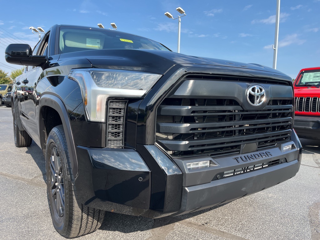 2023 Toyota Tundra SR5 photo 21