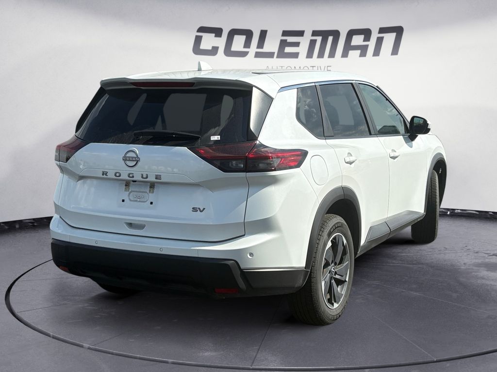 2024 Nissan Rogue SV photo 5
