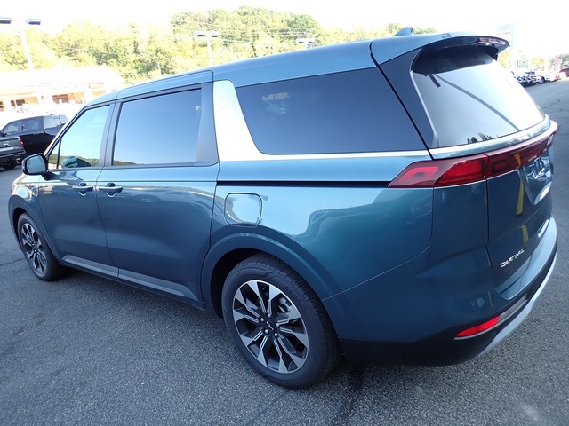 2024 Kia Carnival EX photo 3