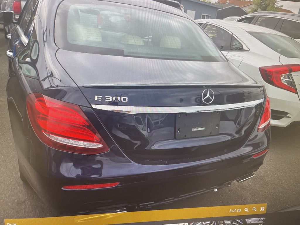 2019 Mercedes Benz E 300 photo 4