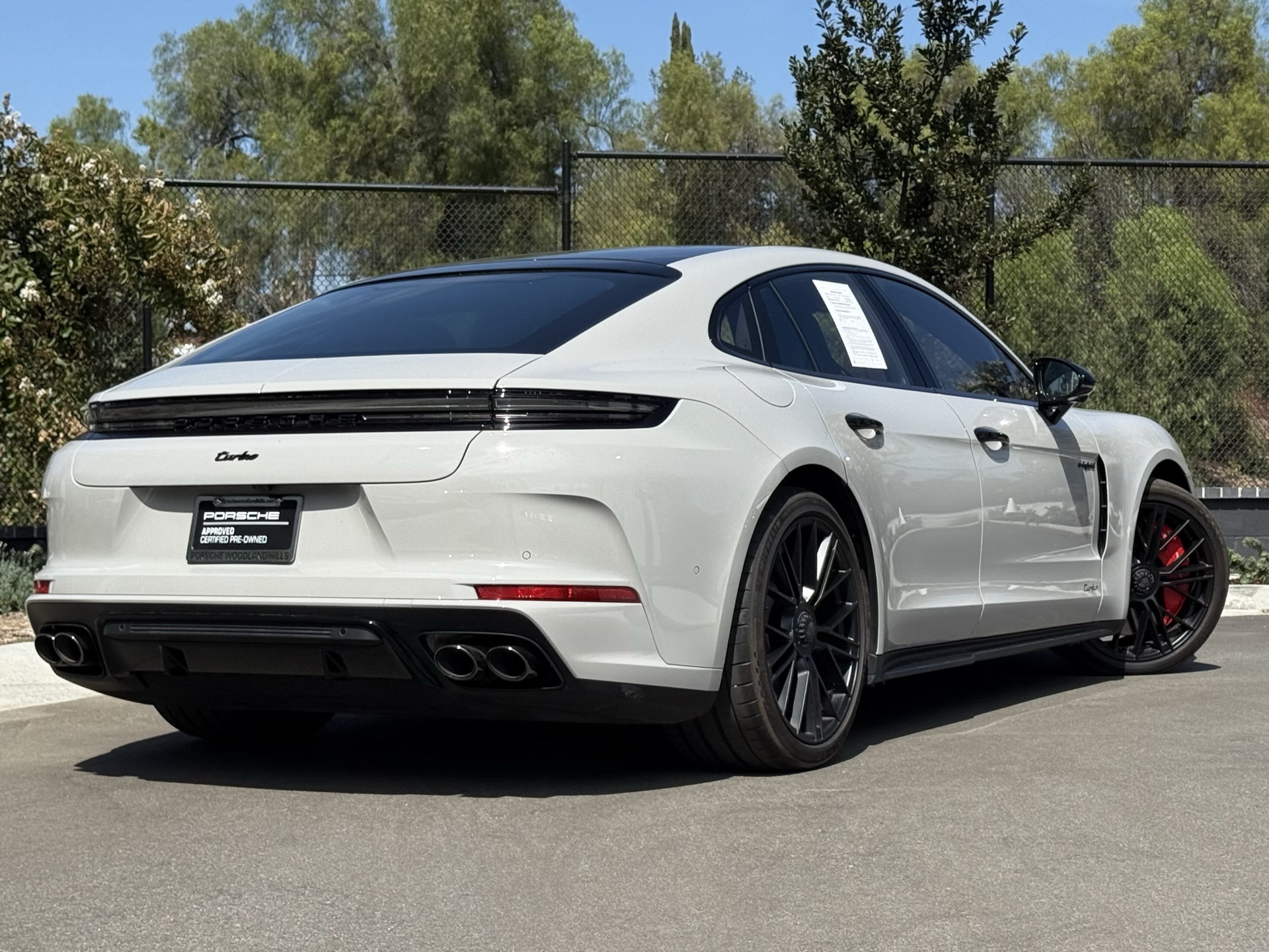 2025 Porsche Panamera Turbo E-Hybrid photo 4