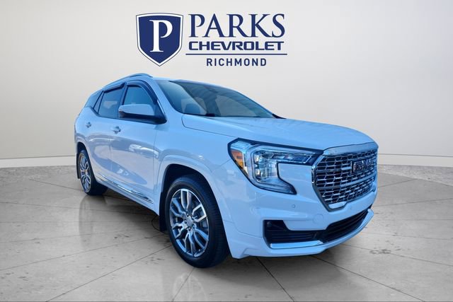 2023 GMC Terrain Denali's photo