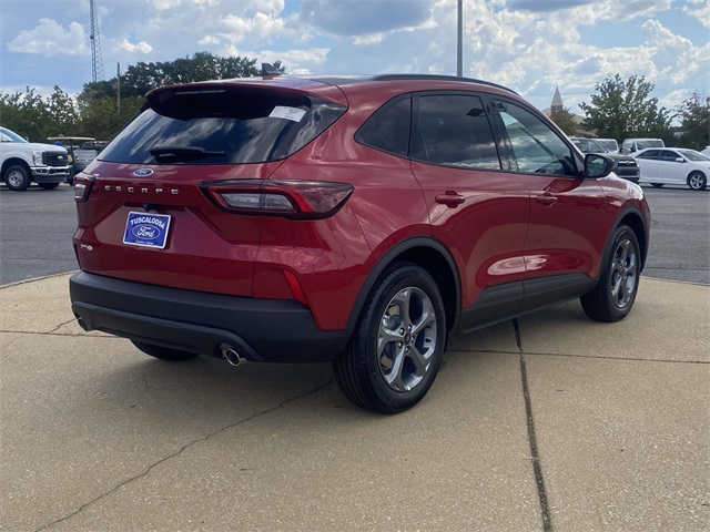 2026 Ford Escape ST-Line photo 2