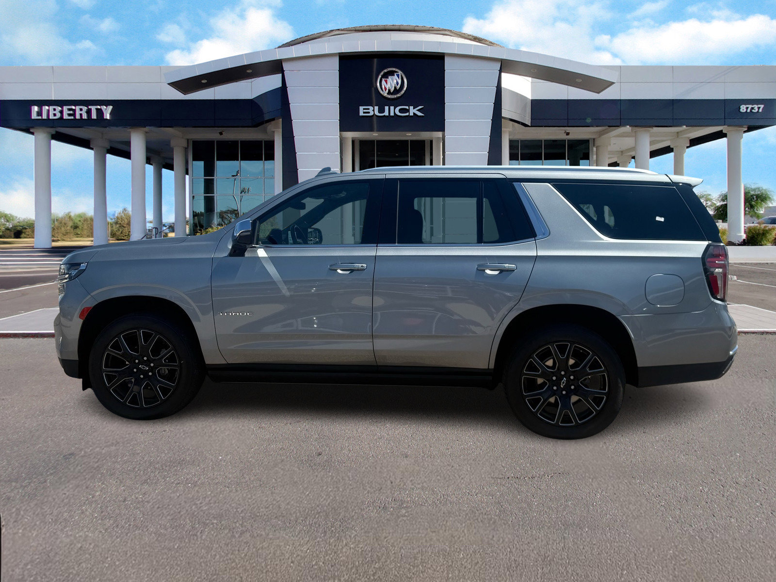 2023 Chevrolet Tahoe Premier photo 4