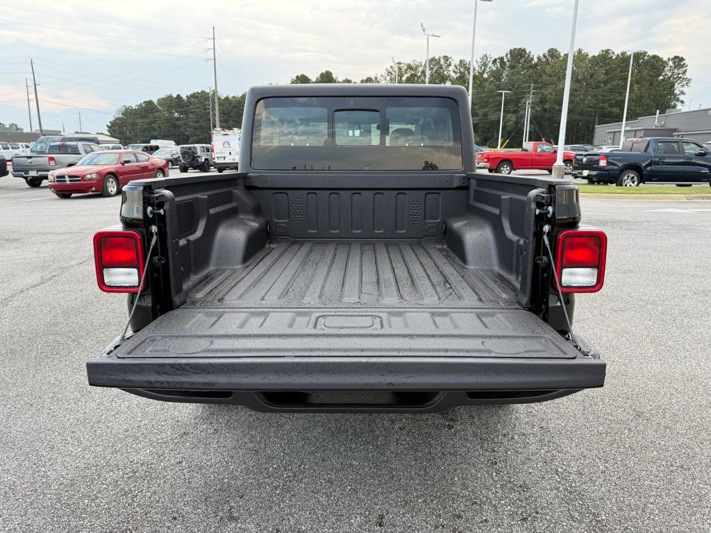 2025 Jeep Gladiator Sport photo 23