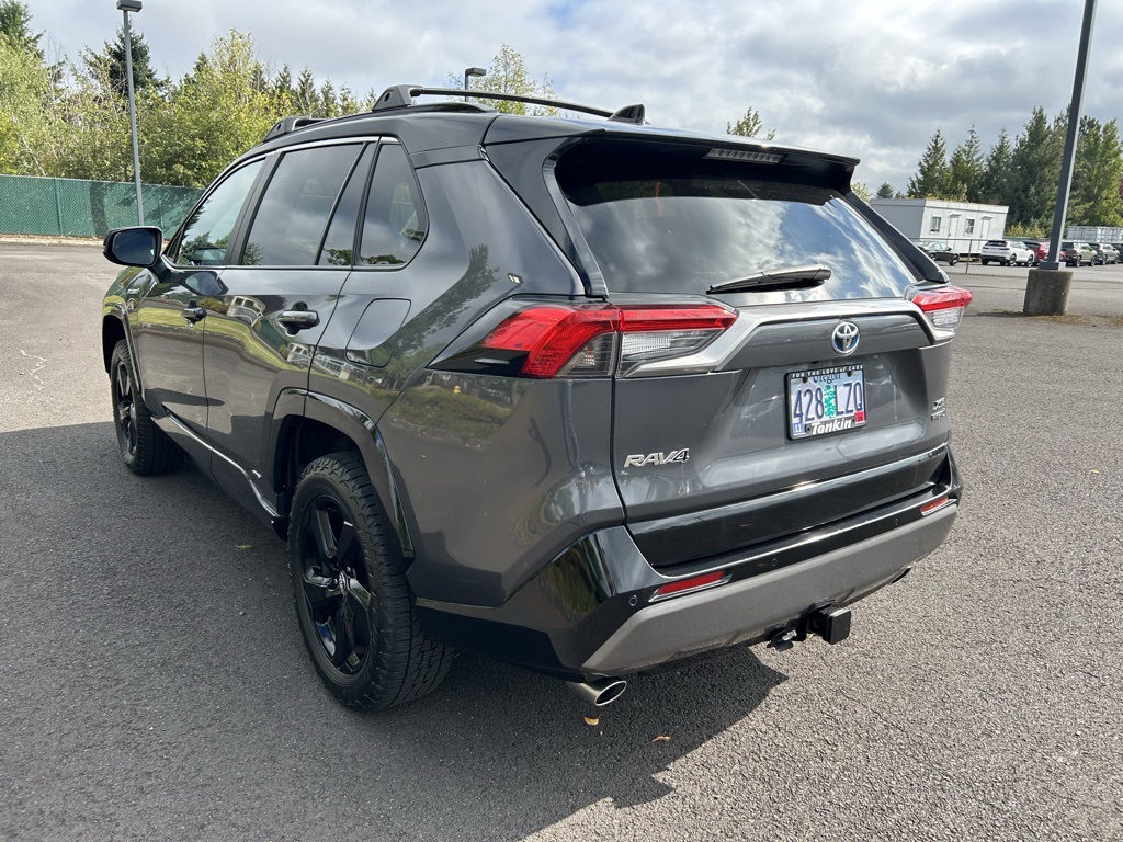 2020 Toyota RAV4 Hybrid XSE photo 8