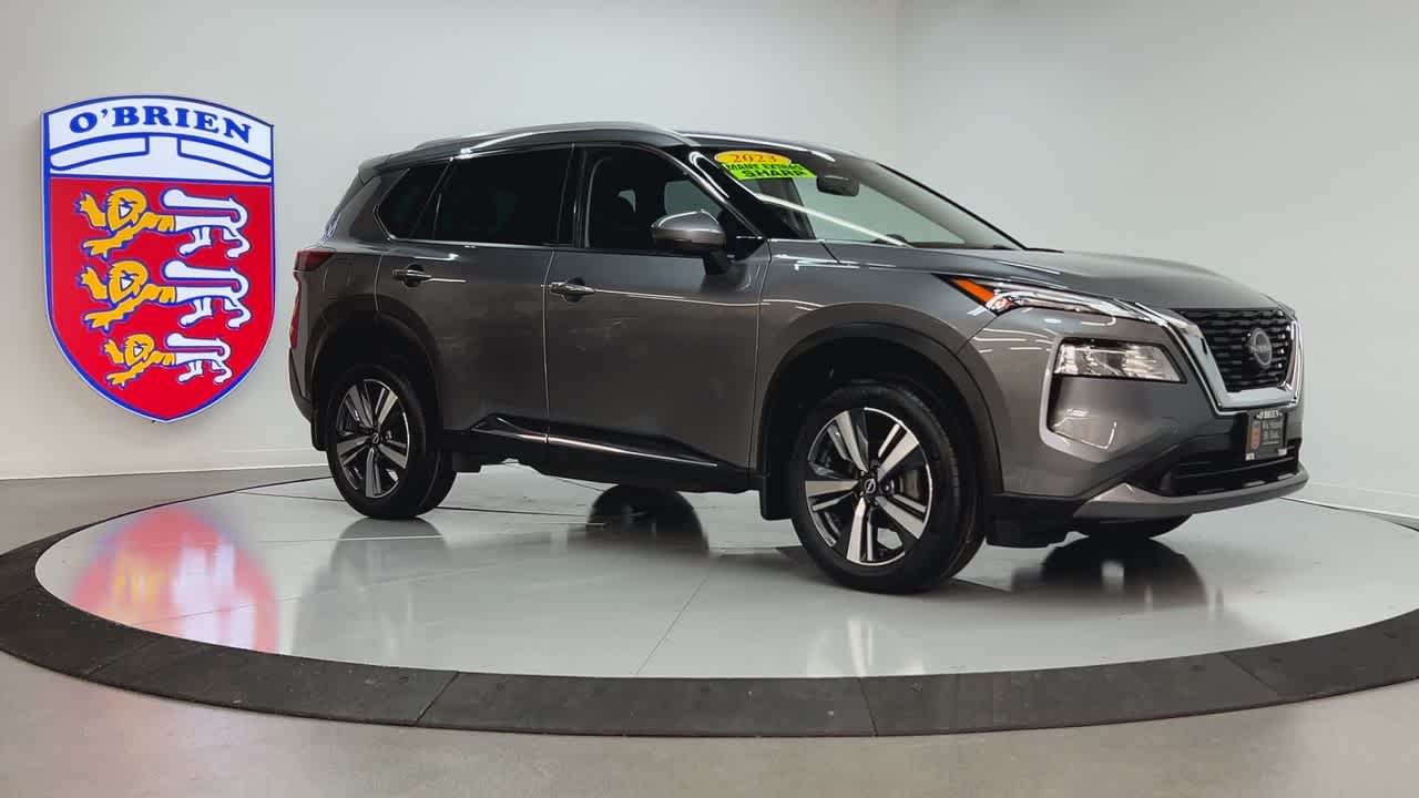 2023 Nissan Rogue SL photo 3