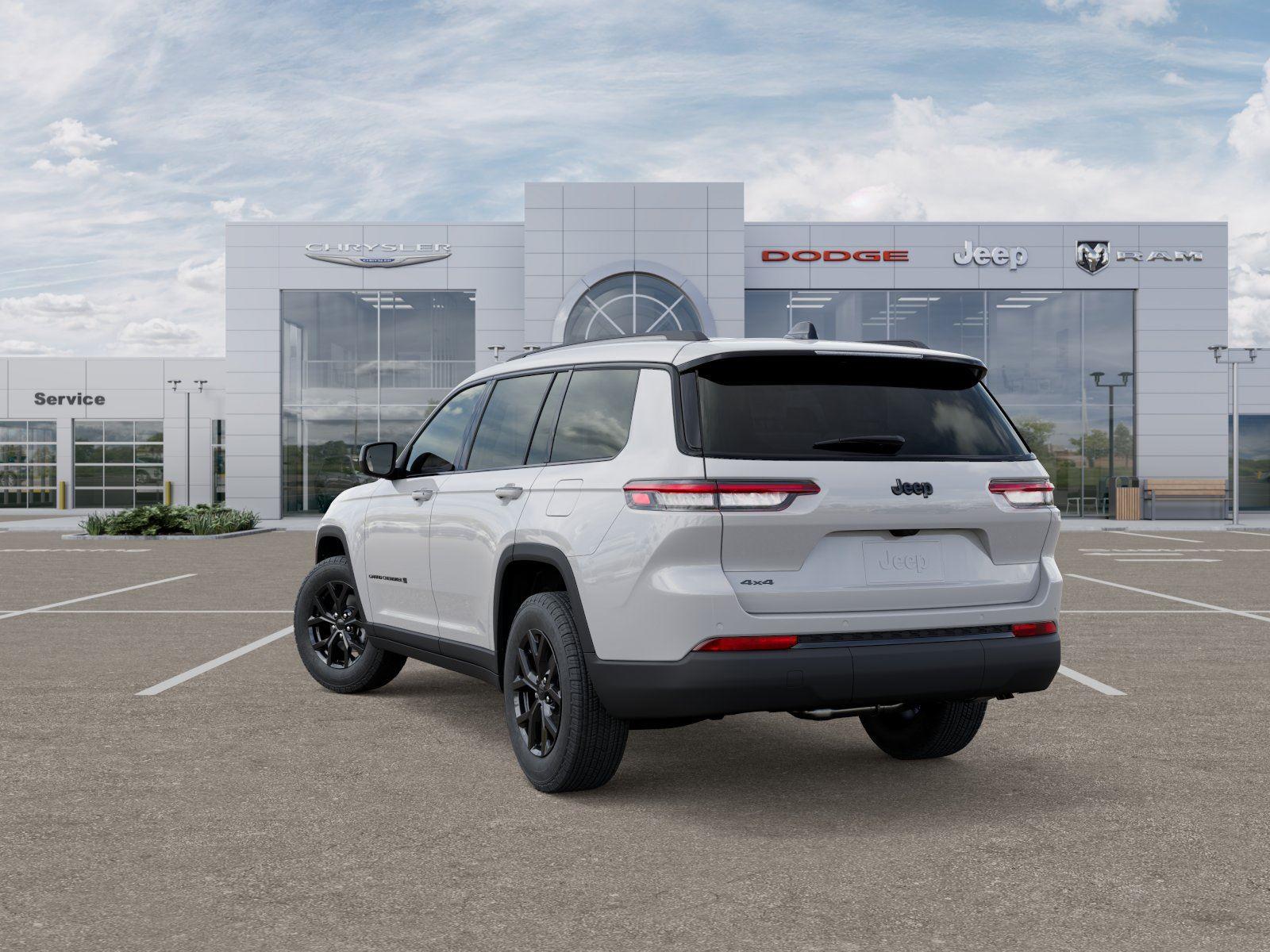 2025 Jeep Grand Cherokee Altitude X photo 2