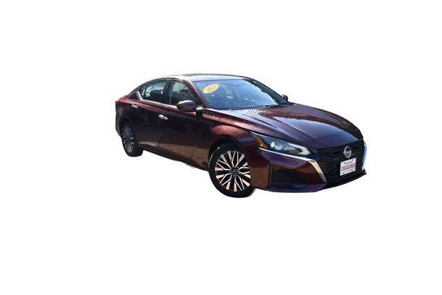 Used 2023 Nissan Altima SV with VIN 1N4BL4DV1PN321920 for sale in Cottondale, AL