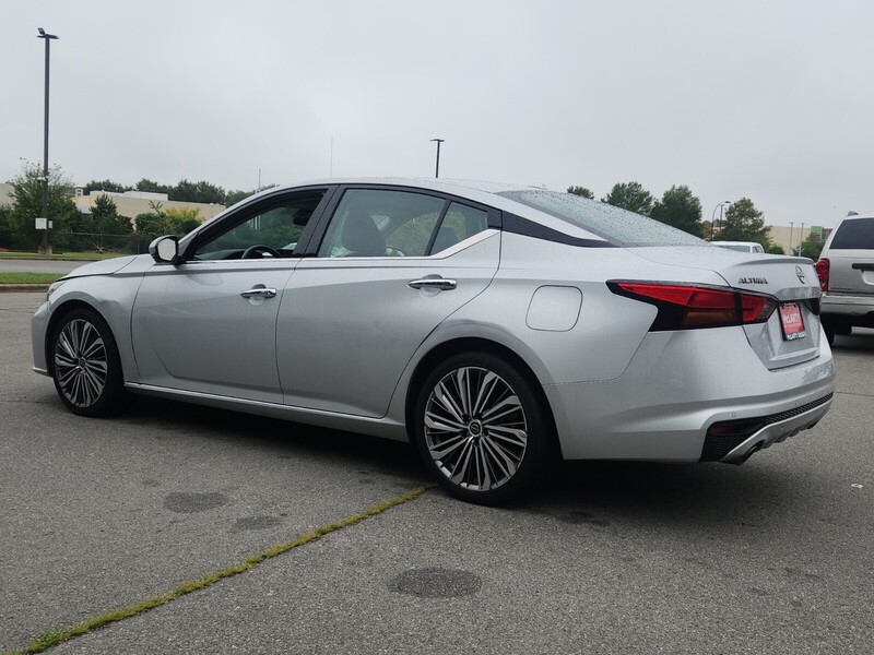 2023 Nissan Altima 2.5 SL photo 4