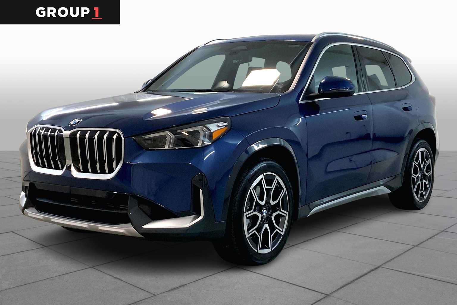 2025 BMW X1 28i's photo
