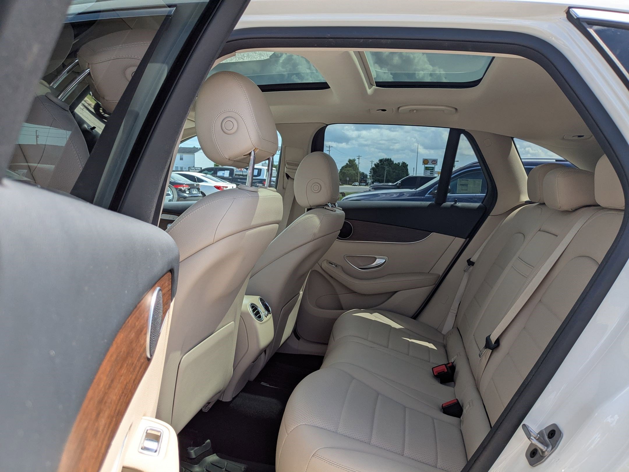 2022 Mercedes Benz GLC 300 4MATIC photo 23