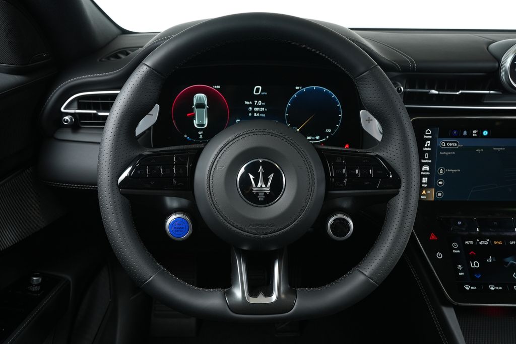 2025 Maserati Grecale photo 18