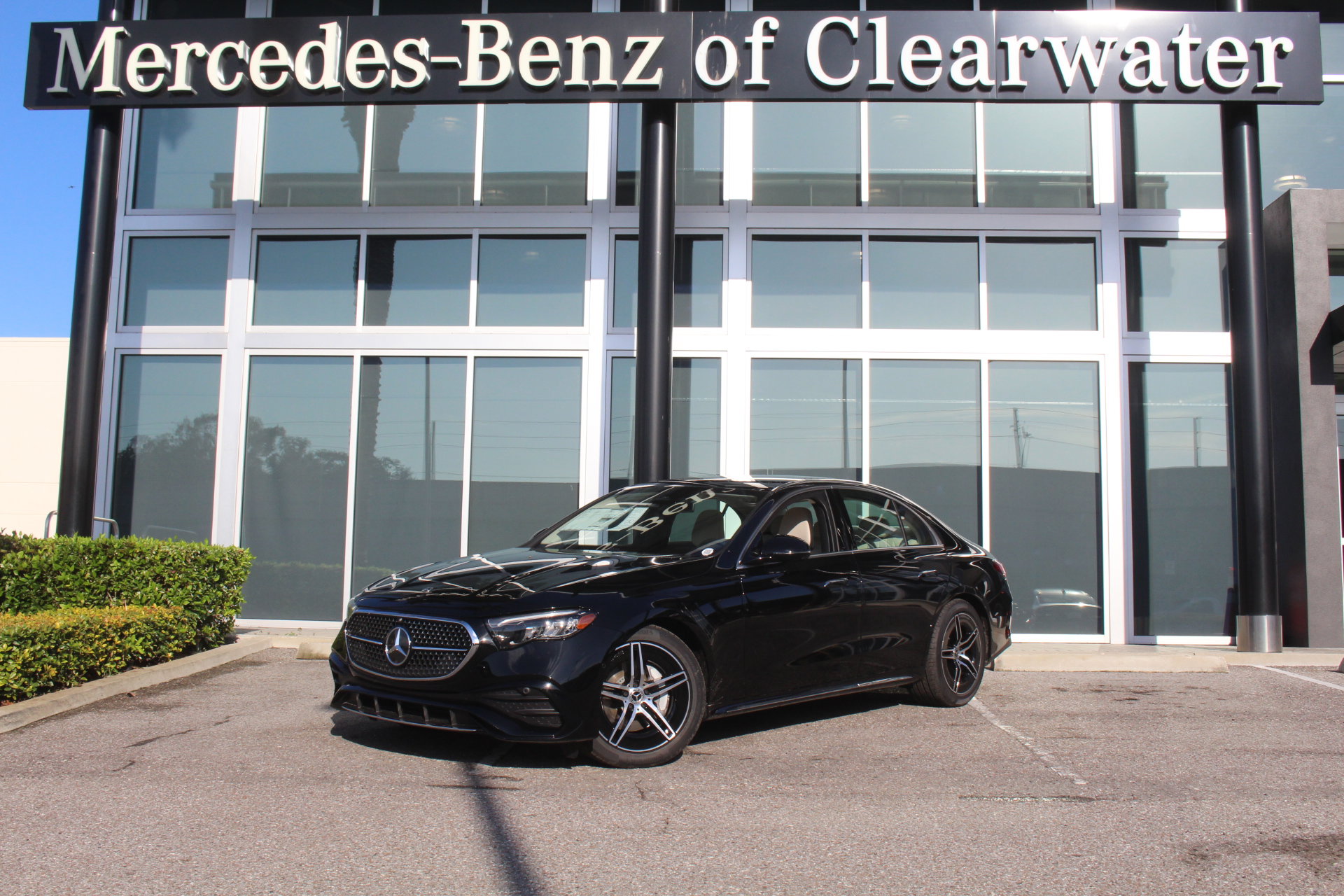 2025 Mercedes-Benz E-Class E350's photo