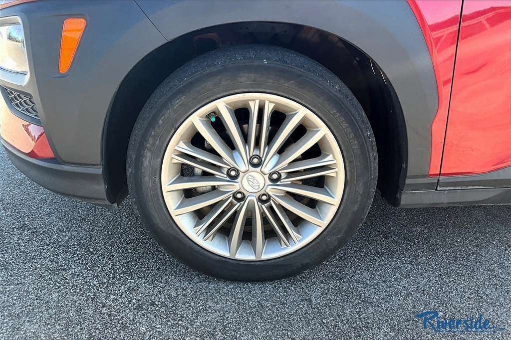 2019 Hyundai Kona SEL photo 5