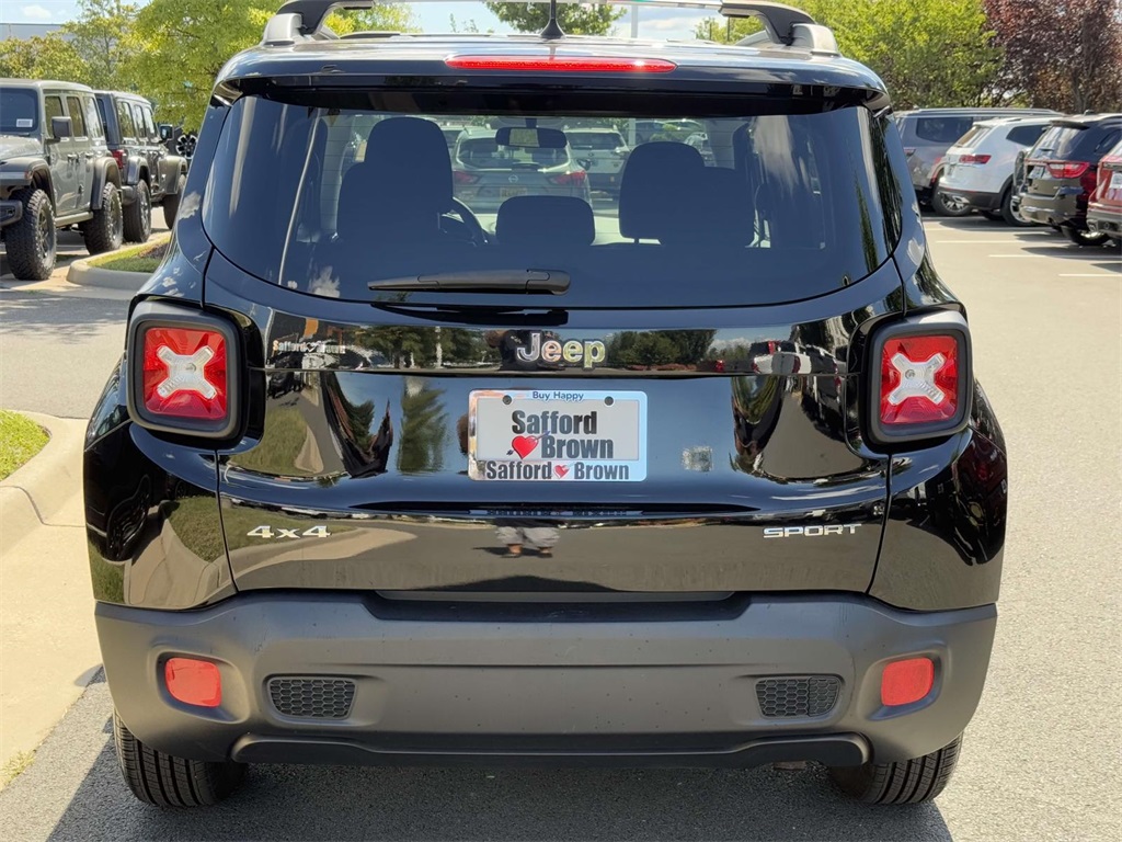 2017 Jeep Renegade Sport photo 7