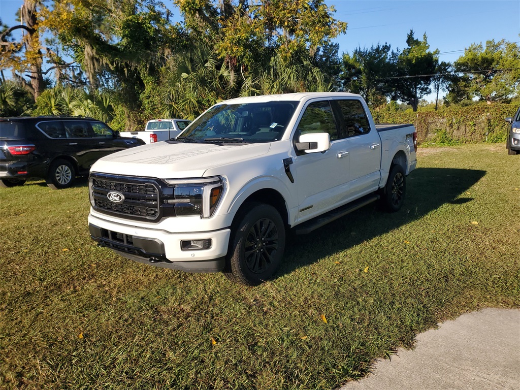 2025 Ford F-150 Lariat photo 4
