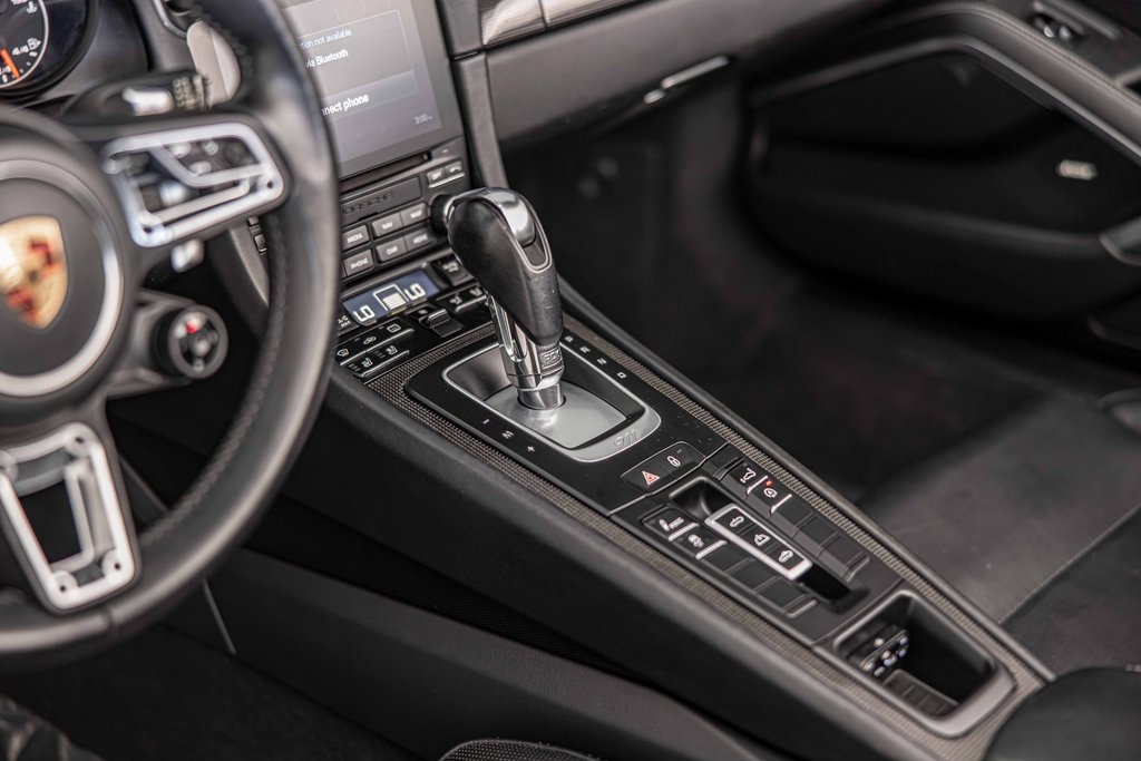 2017 PORSCHE 911 - Image 21