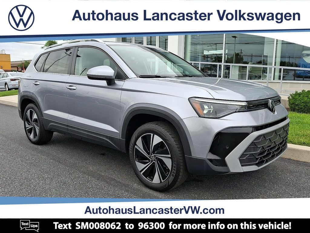 2025 Volkswagen Taos SE's photo