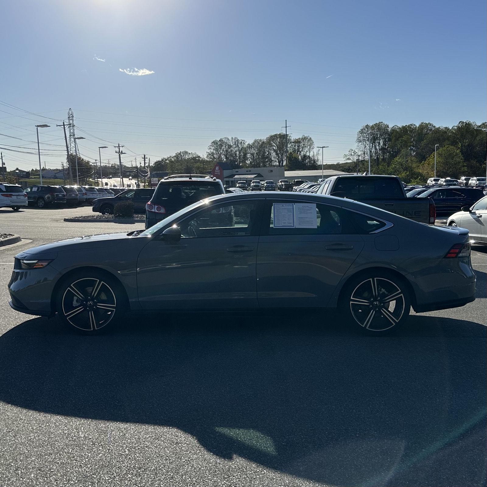 2025 Honda Accord Hybrid Sport photo 2