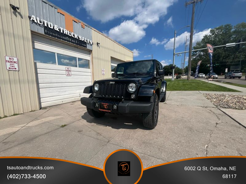 2018 Jeep Wrangler Unlimited Sahara Sport photo 2