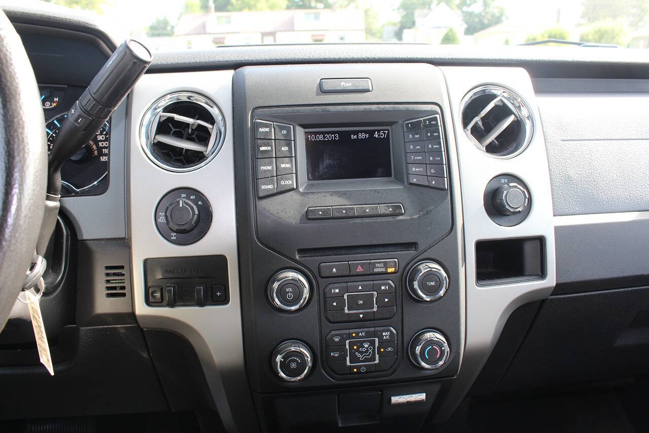 2014 Ford F-150 XLT photo 12