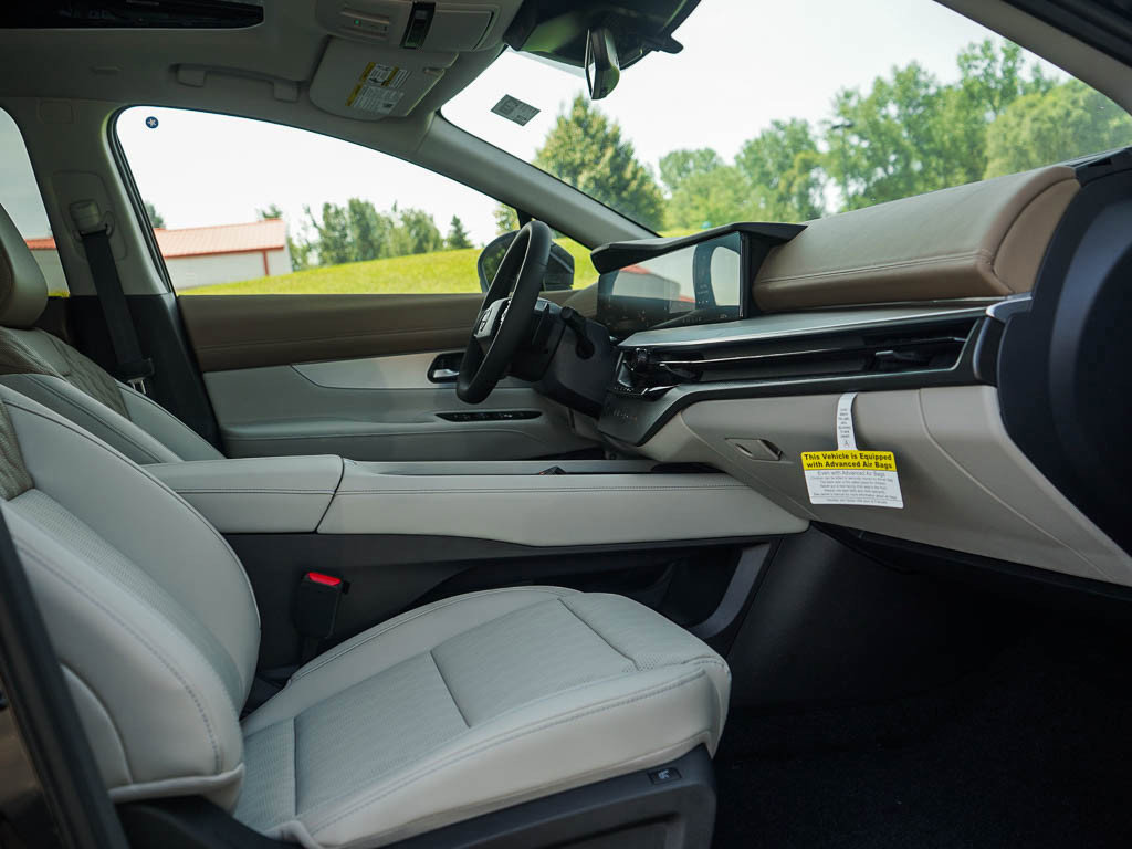 2025 Nissan Murano Platinum photo 10