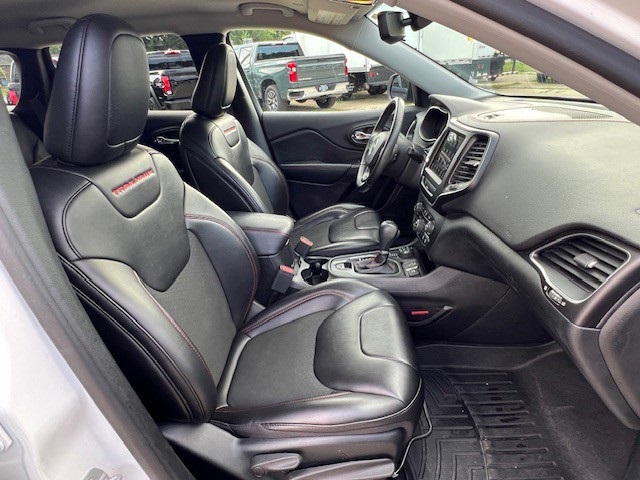 2019 Jeep Cherokee Trailhawk photo 14