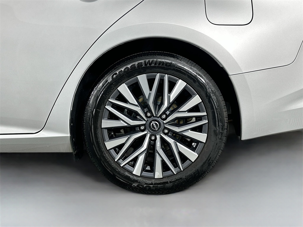 2023 Nissan Altima 2.5 SV photo 27