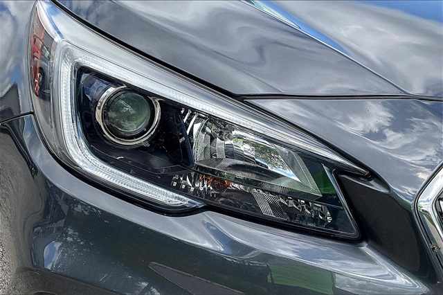 2018 Subaru Outback 2.5i Premium photo 30