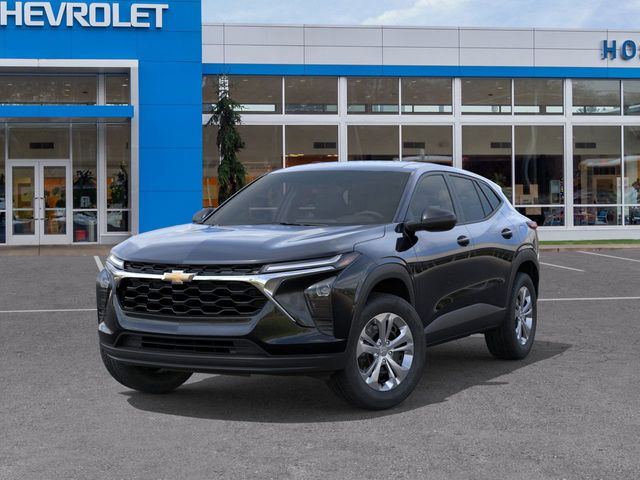 2026 Chevrolet Trax LS photo 3