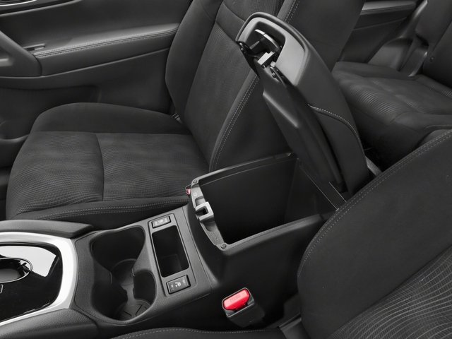 2016 Nissan Rogue S photo 17