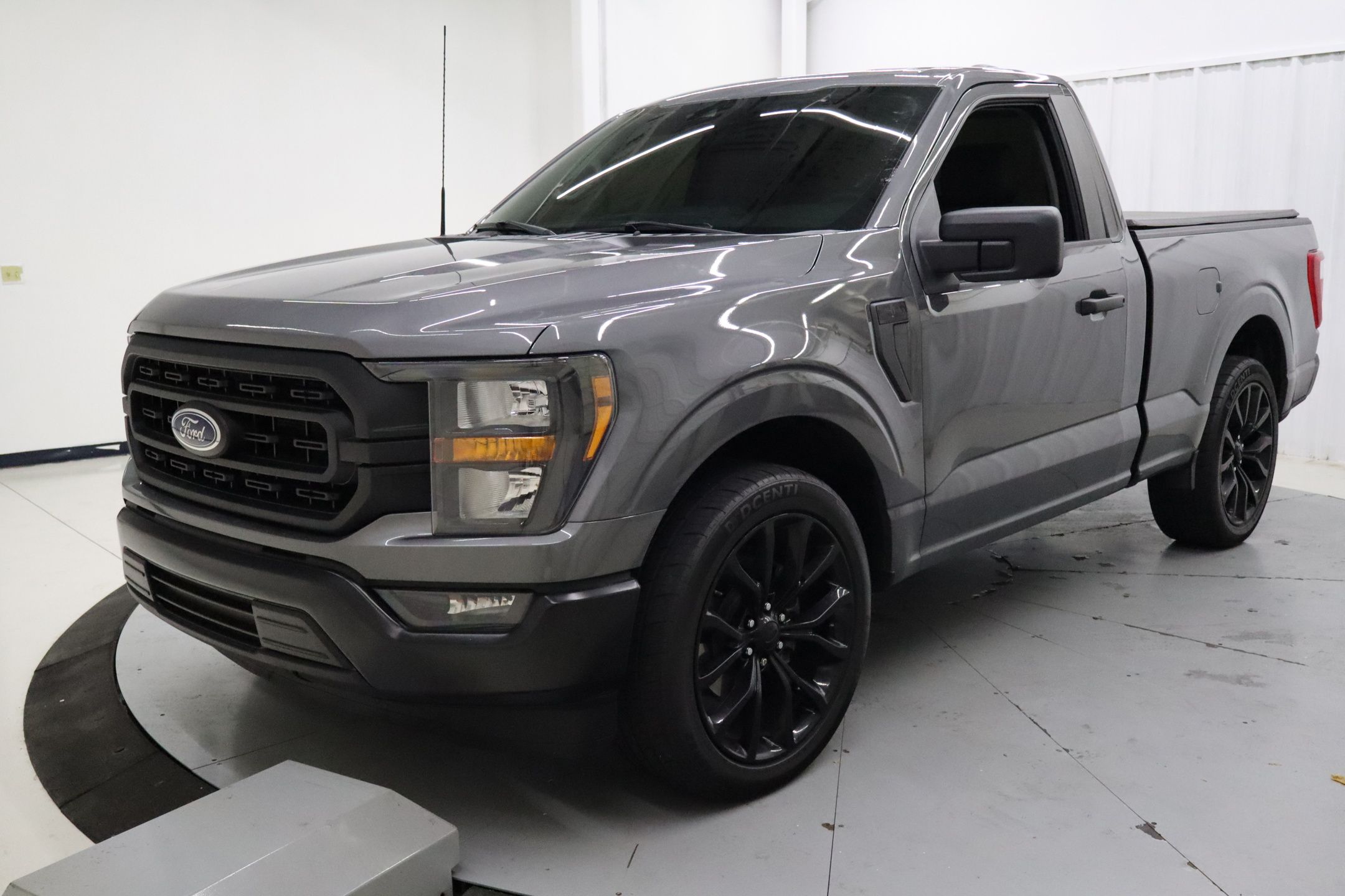 2023 Ford F-150 XL photo 7