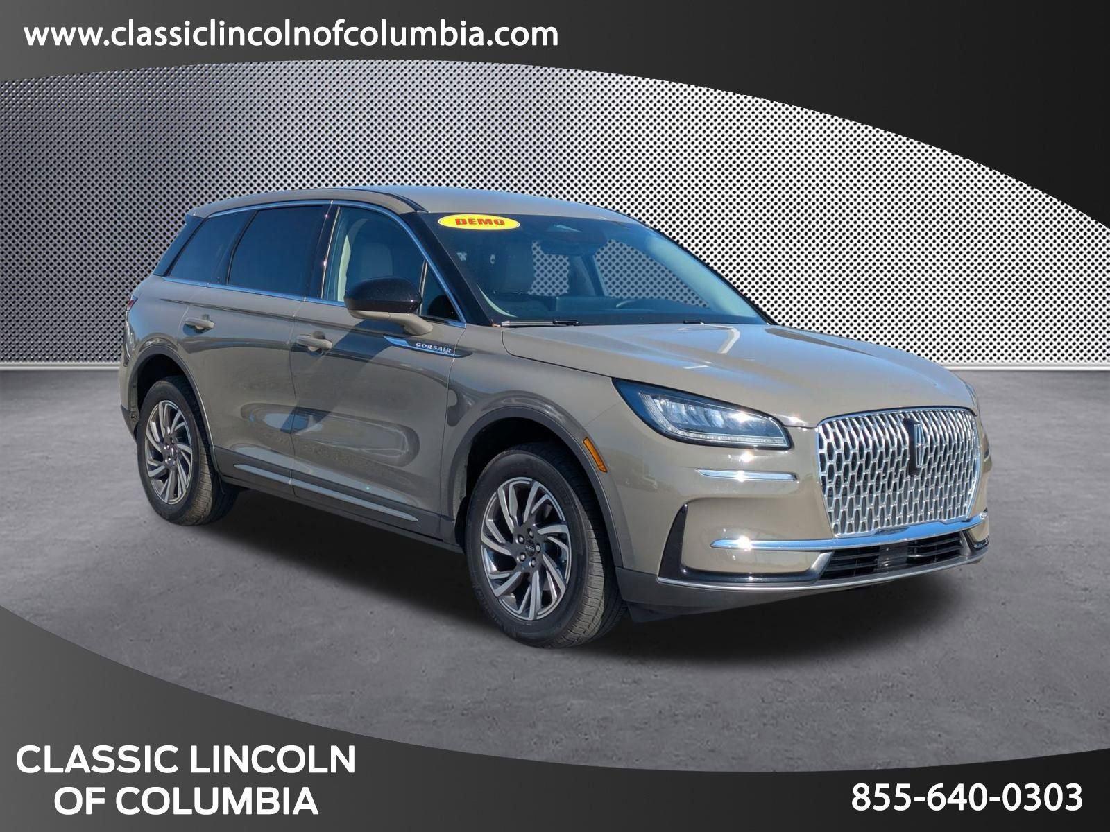 2025 Lincoln Corsair Premiere photo 3