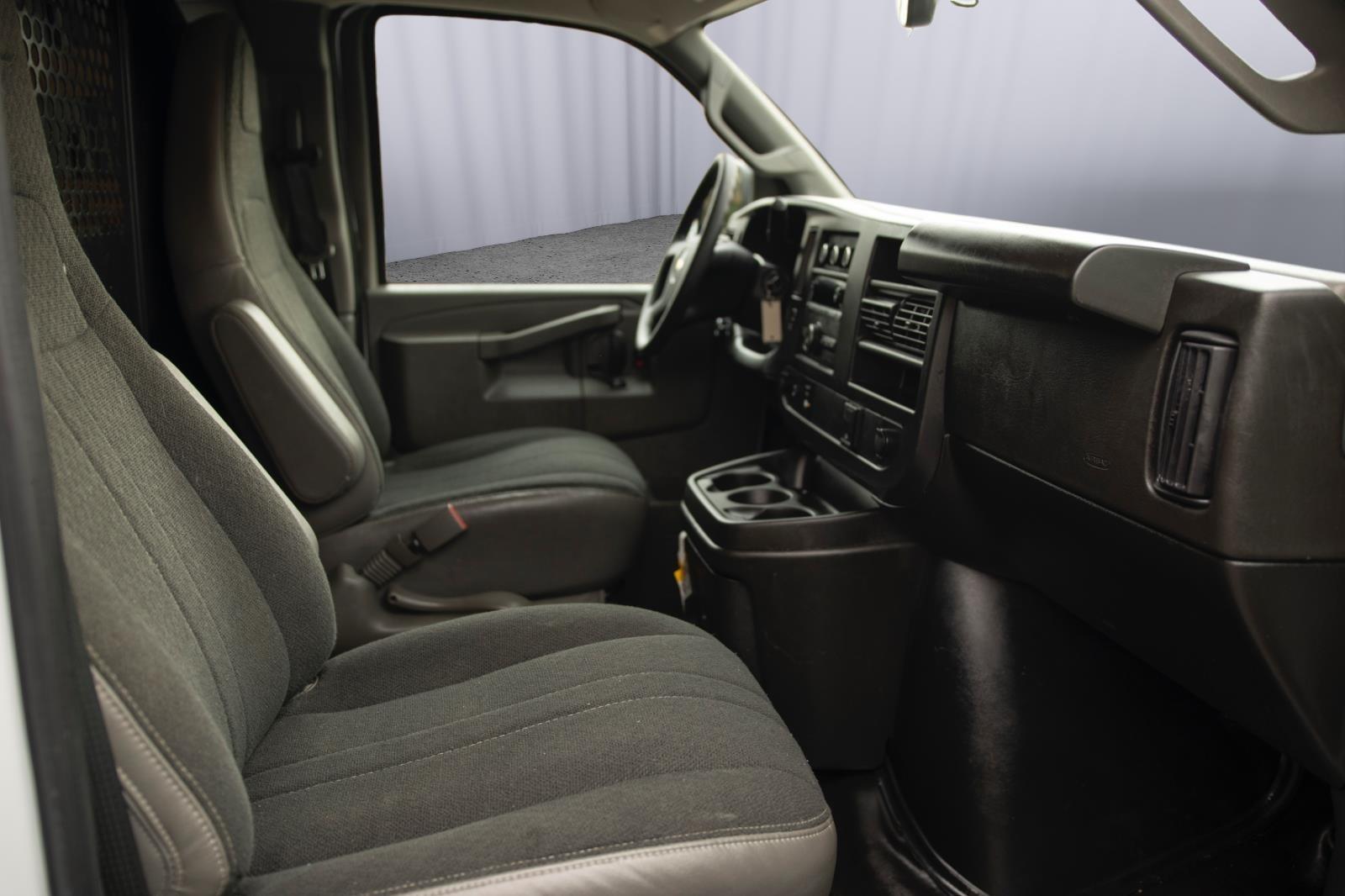 2024 Chevrolet Express Cargo Van photo 3