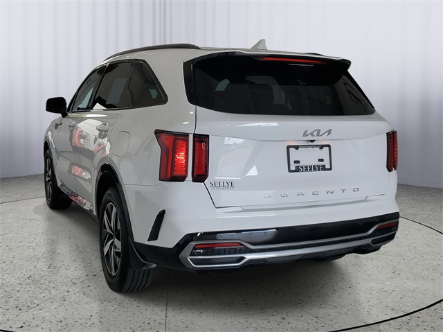 2022 Kia Sorento S photo 5